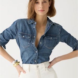 💙J. Crew Slim Fit Chambray Shirt💙